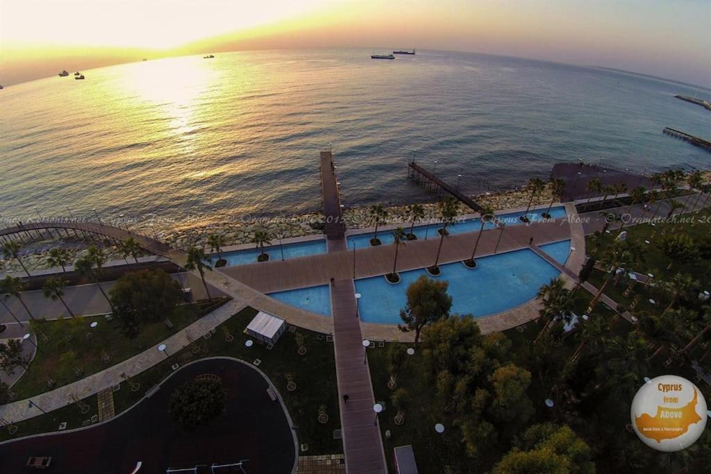 Sea Front & City Center, Amazing Sea View Limasol Dış mekan fotoğraf