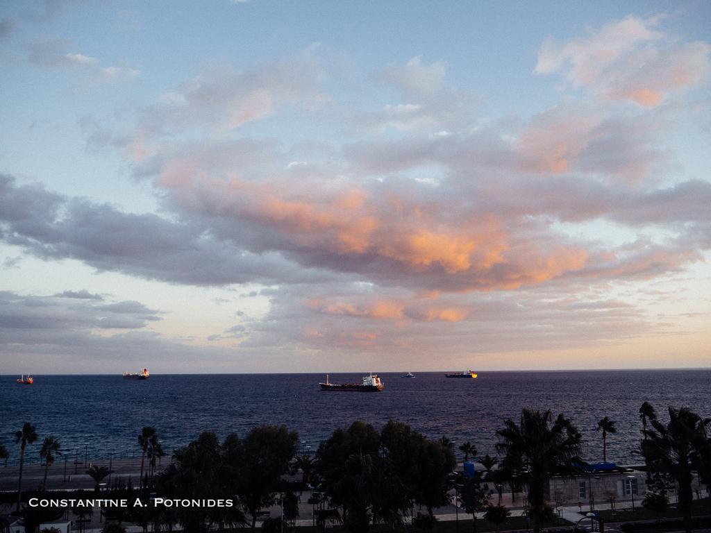 Sea Front & City Center, Amazing Sea View Limasol Dış mekan fotoğraf